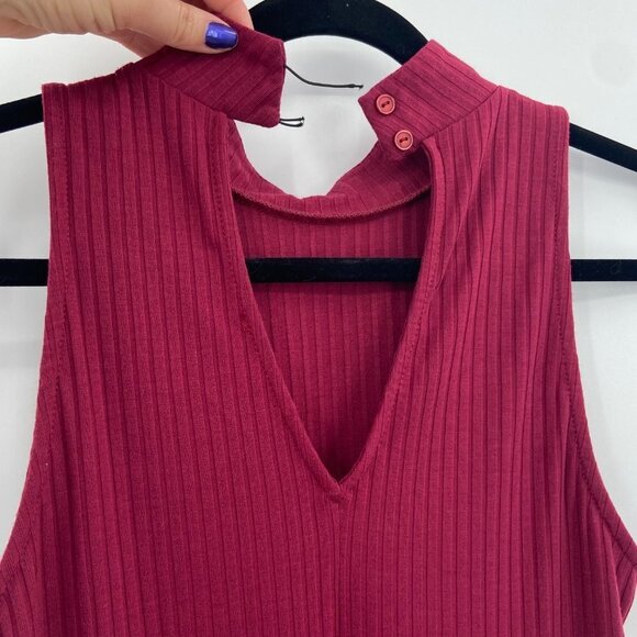 SADIE & SAGE Burgundy Mock Turtleneck Ribbed Sleeveless Shift Dress Size Small - Picture 4 of 7